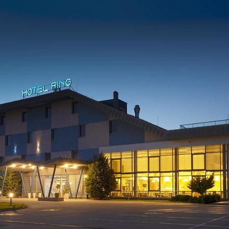 Hotel Ring Orechová Potôň Exteriér fotografie