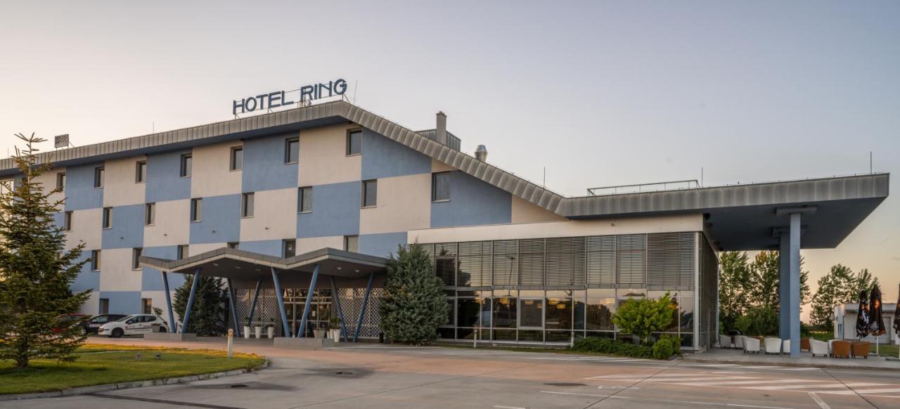 Hotel Ring Orechová Potôň Exteriér fotografie
